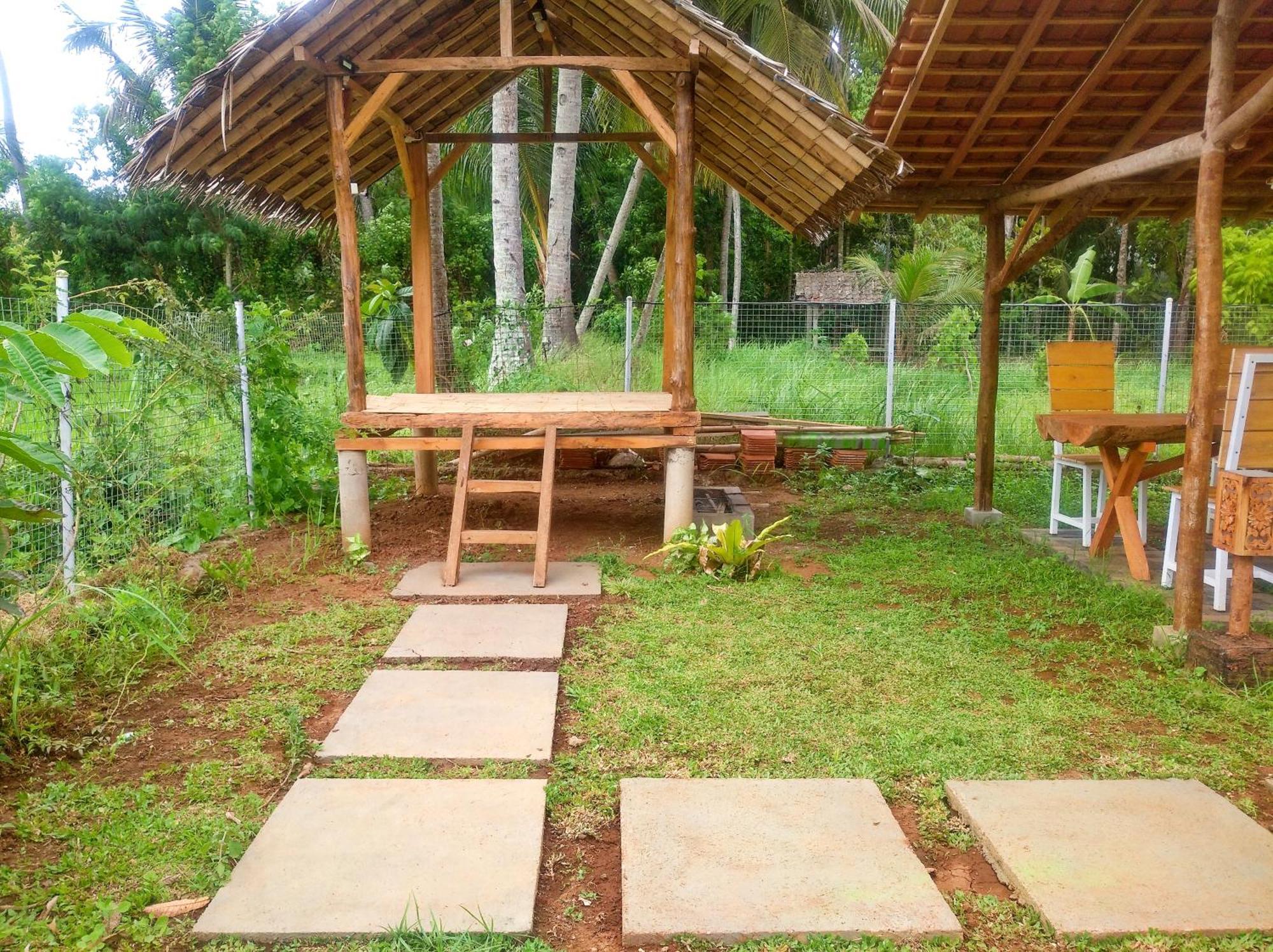 Wooden Kemiren Homestay Banyuwangi بانيووانجى المظهر الخارجي الصورة